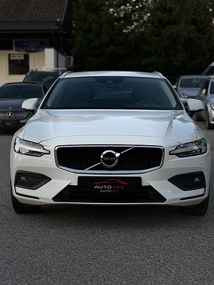 Volvo V60 4 of 5