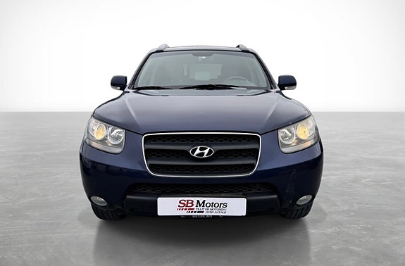 Hyundai Santa Fe 2 of 5