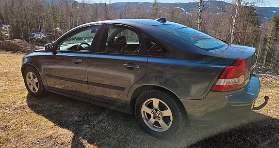 Volvo S40 7 of 13