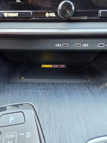 Lexus RZ450e 23 of 30