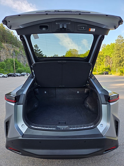 Lexus RZ450e 30 of 30