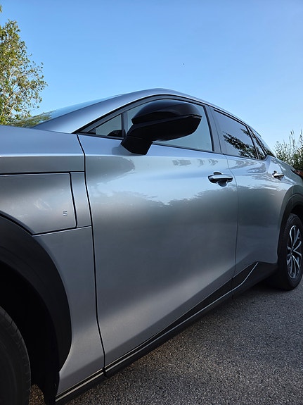 Lexus RZ450e 14 of 30