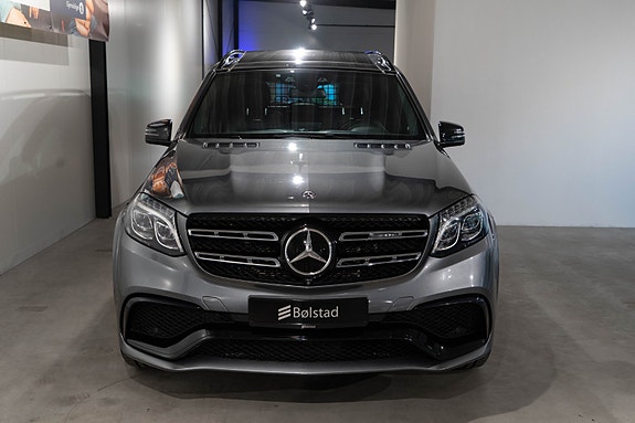 Mercedes-Benz GLS63 2 of 10