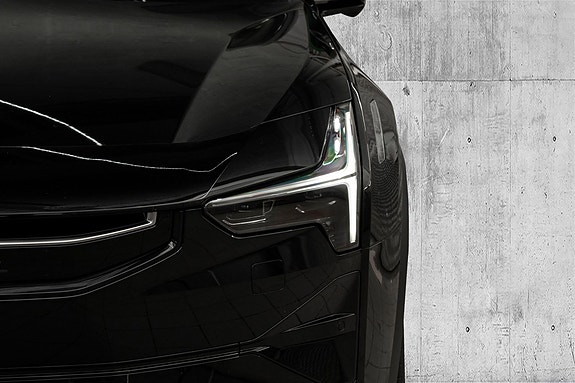 Polestar 3 4 of 5