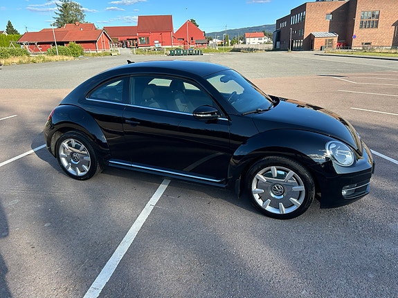 Volkswagen Beetle 5 of 16