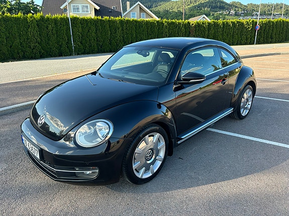 Volkswagen Beetle 2 of 16