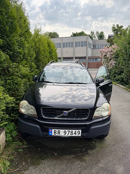 Volvo XC90 4 of 13