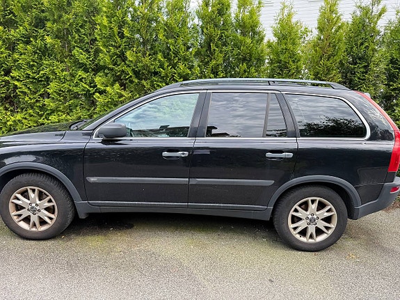 Volvo XC90 5 of 13