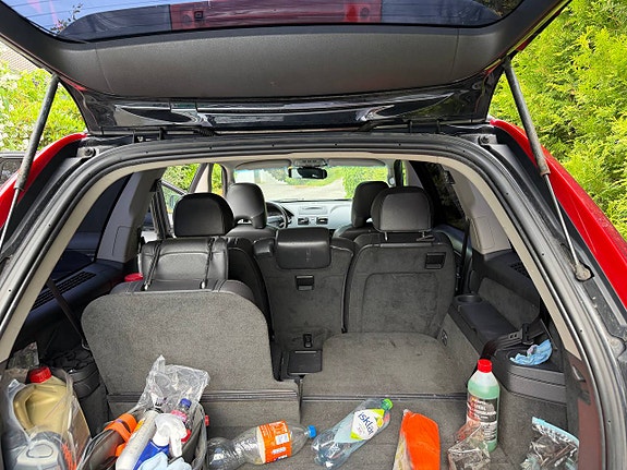 Volvo XC90 10 of 13