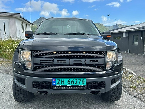 Ford F-150 3 of 5