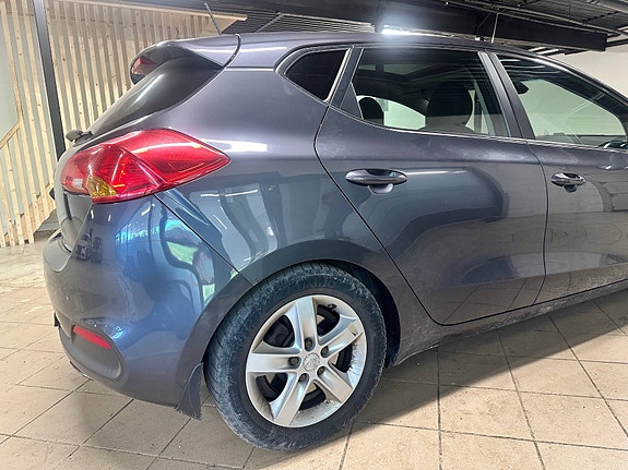 Kia Ceed 5 of 5