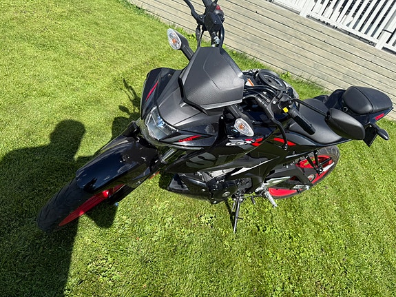 Suzuki GSX-S 125 4 of 5