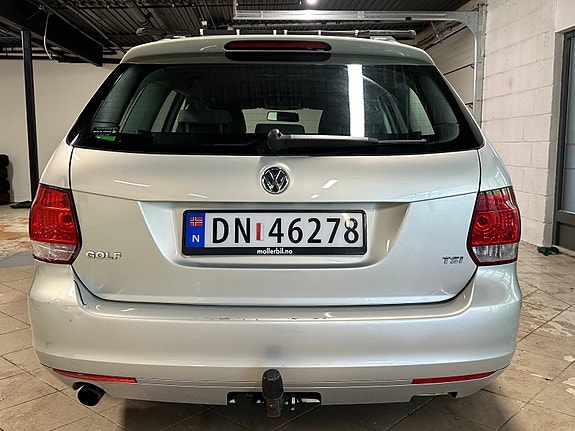 Volkswagen Golf 5 of 5
