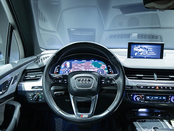 Audi Q7 13 of 30