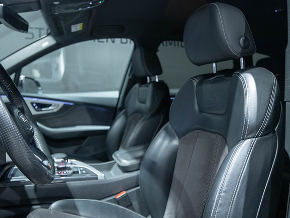 Audi Q7 7 of 30