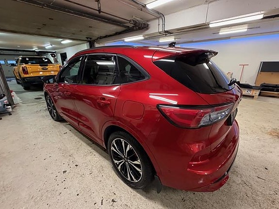 Ford Kuga 4 of 5