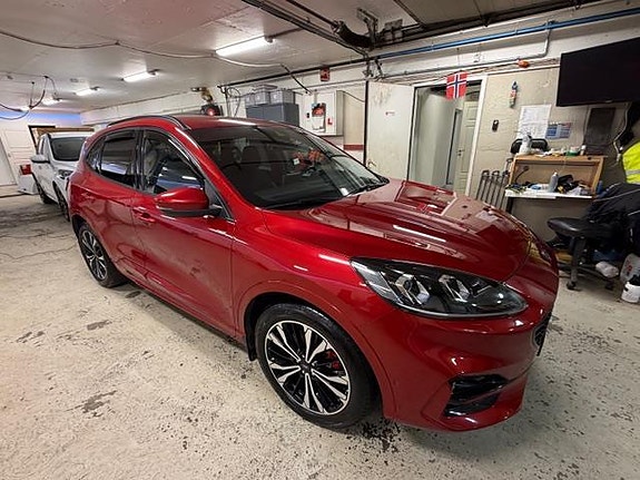 Ford Kuga 5 of 5