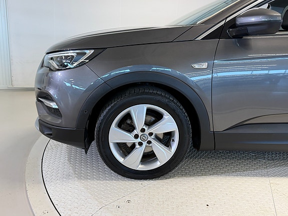 Opel Grandland X 8 of 30
