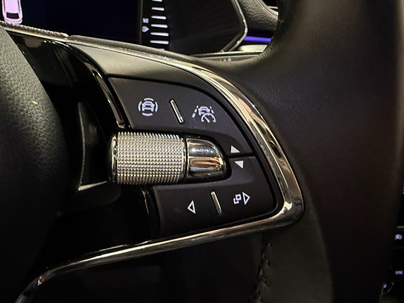 Skoda Superb 24 of 30