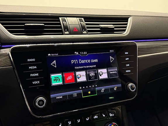 Skoda Superb 27 of 30