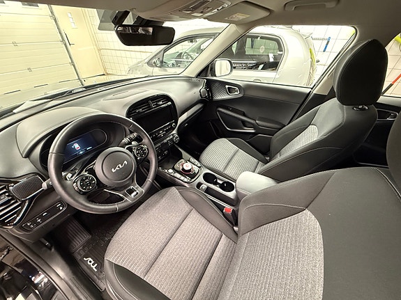 Kia e-Soul 13 of 30