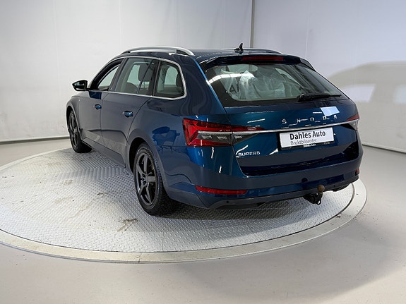 Skoda Superb 17 of 30