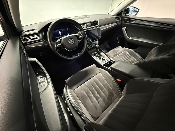Skoda Superb 6 of 30
