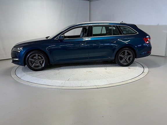 Skoda Superb 12 of 30