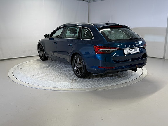 Skoda Superb 4 of 5