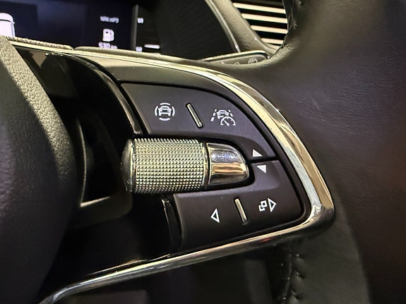 Skoda Superb 24 of 30