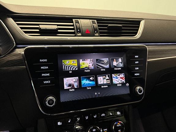 Skoda Superb 27 of 30