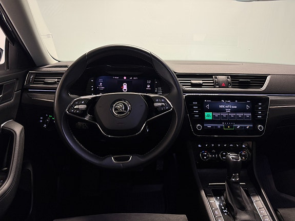Skoda Superb 19 of 30