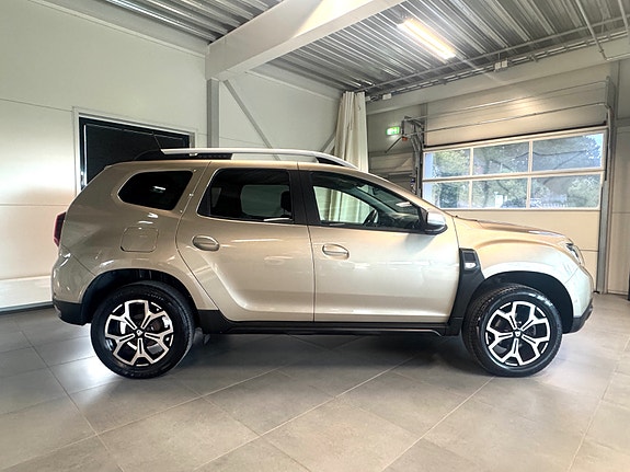 Dacia Duster 8 of 17