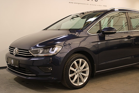 Volkswagen Golf Sportsvan 3 of 30