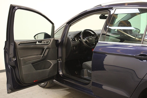 Volkswagen Golf Sportsvan 20 of 30