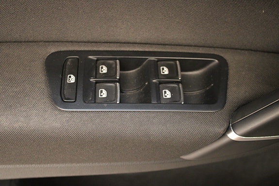 Volkswagen Golf Sportsvan 23 of 30