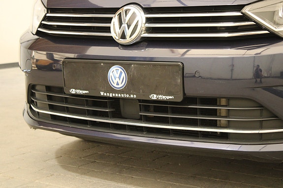 Volkswagen Golf Sportsvan 19 of 30