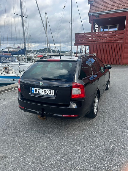 Skoda Octavia 3 of 5