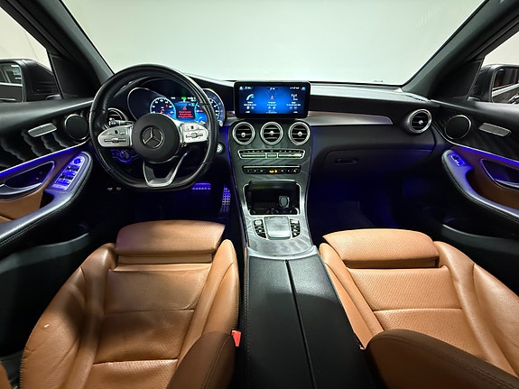 Mercedes-Benz GLC300 e 5 of 30