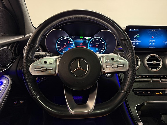 Mercedes-Benz GLC300 e 21 of 30
