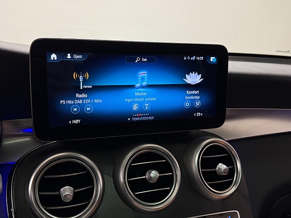 Mercedes-Benz GLC300 e 28 of 30