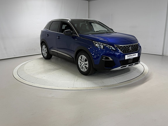 Peugeot 3008 2 of 5