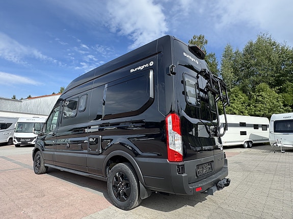Sunlight CLIFF 590 / ADVENTURE / D.SENG / 4X4 / MANUELL / 165HK / TRUMA COMBI 4 DIESEL VARMER / H.FESTE / S.STATIV 5 of 20