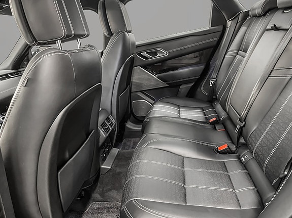 Land Rover Range Rover Velar 30 of 30