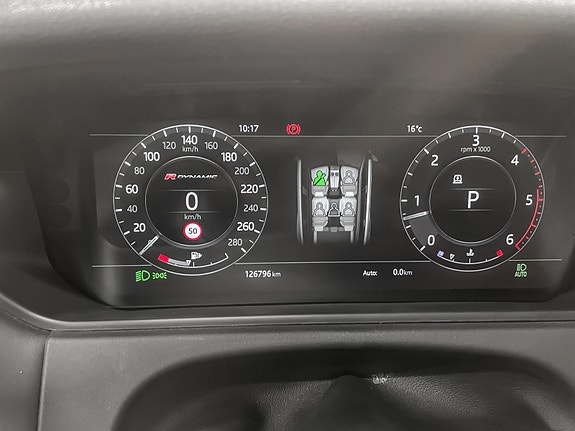 Land Rover Range Rover Velar 17 of 30