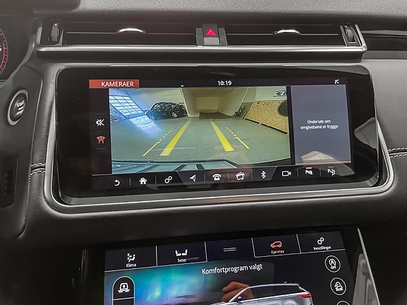 Land Rover Range Rover Velar 21 of 30