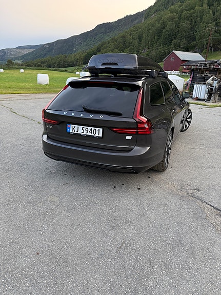 Volvo V90 3 of 20
