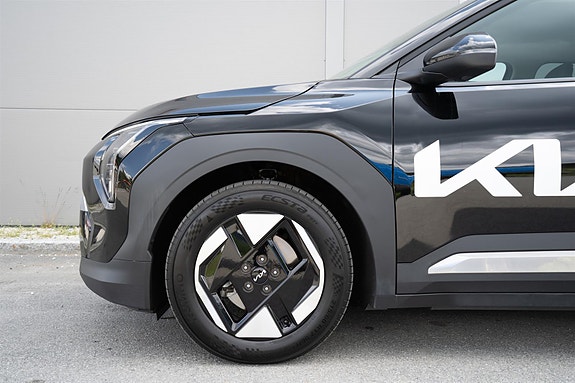 Kia EV3 3 of 5