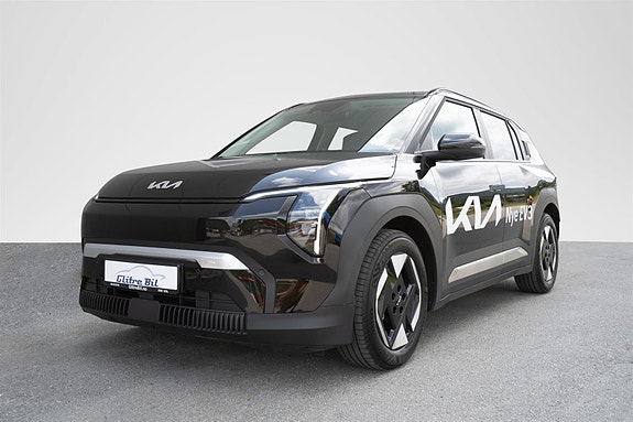 Kia EV3 2 of 5