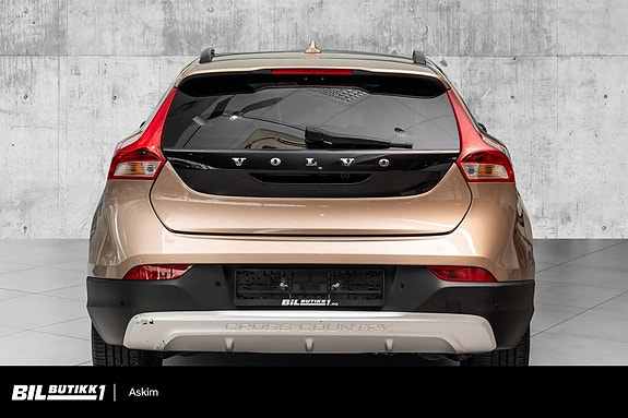 Volvo V40 Cross Country 5 of 5